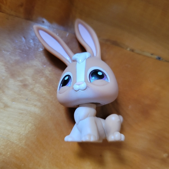 Littlest Pet Shop LPS #28 Bunny Rabbit Tan White Purple Eyes C - Picture 8 of 12